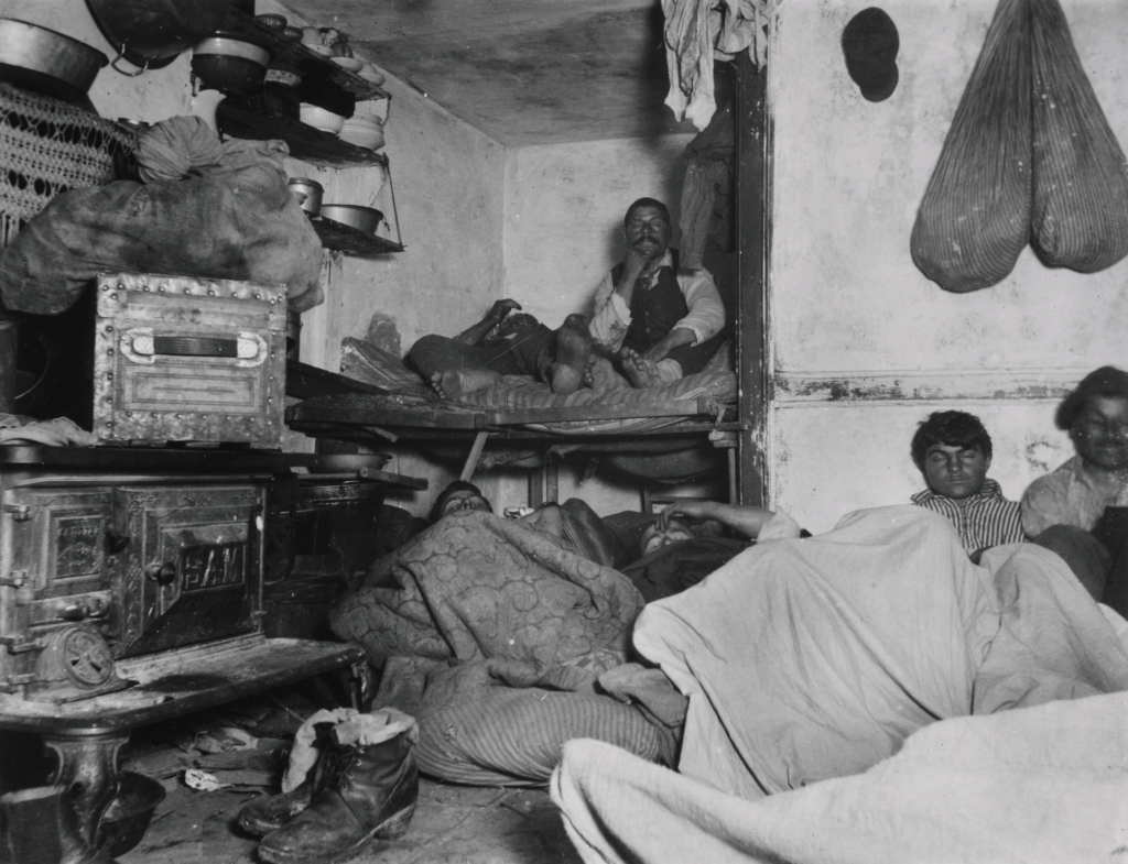 Photographie de Jacob Riis, publiée dans How the Other Half Lives, 1890